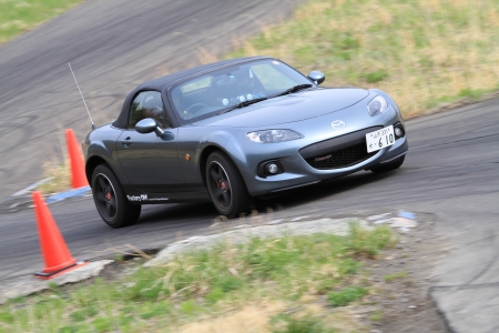 �t���[���s